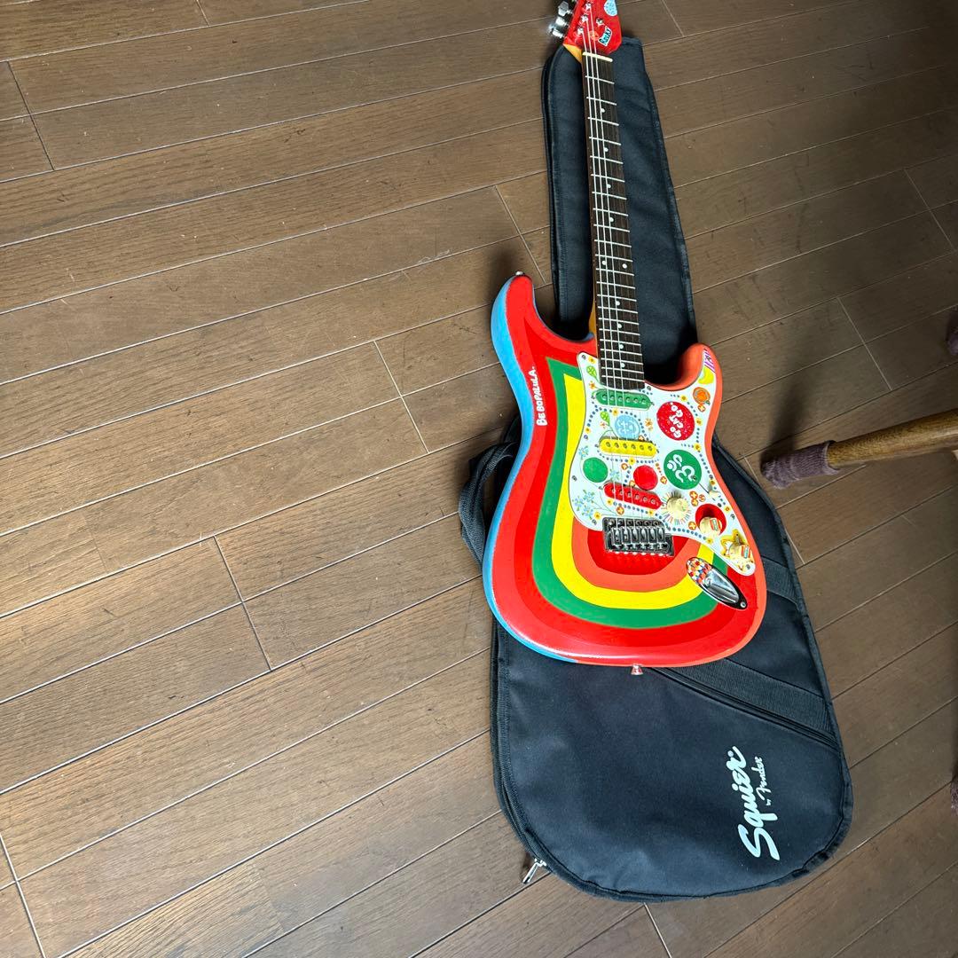 フェンダー　ストラトタイプ　ビートルズのジョージロッキー風エレキギター動作良好