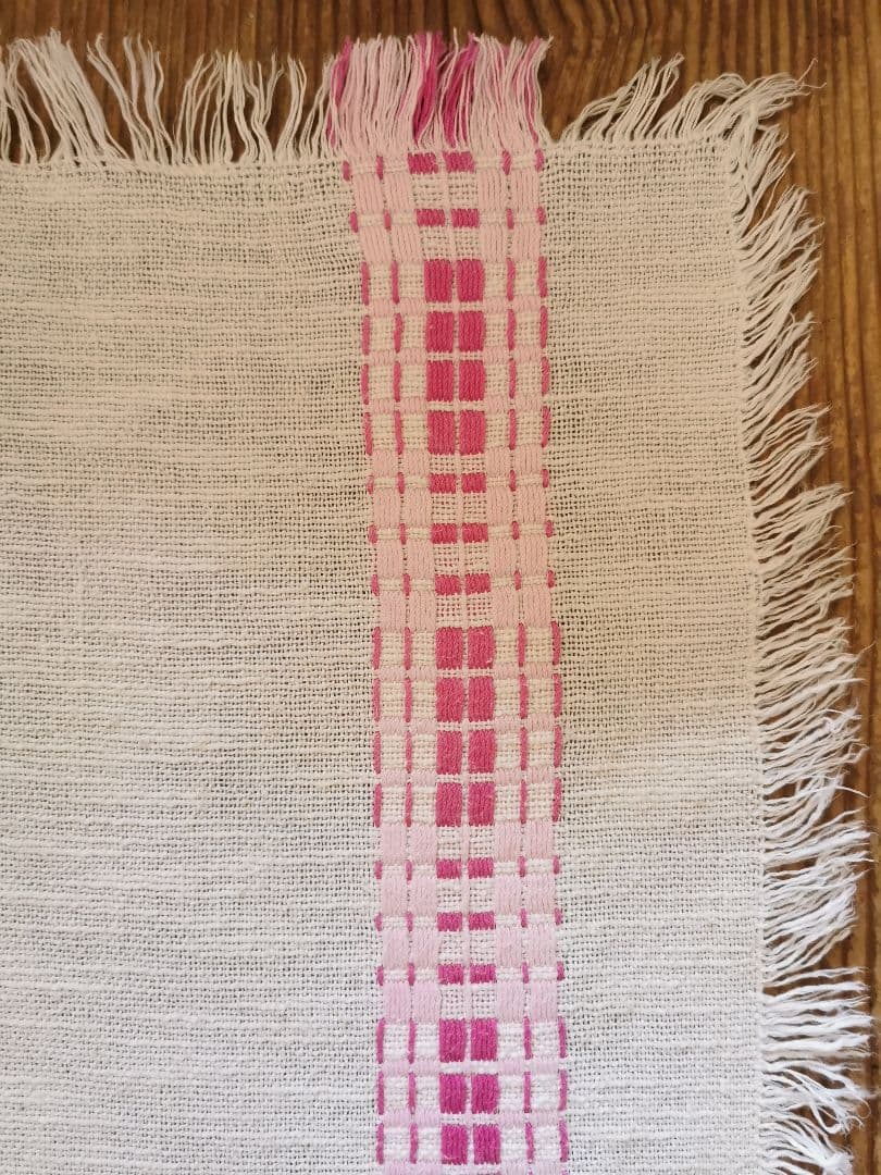 ヴィンテージ フランス ラズベリー＆桜ピンク織刺繍 リネンテーブルマット 2枚組