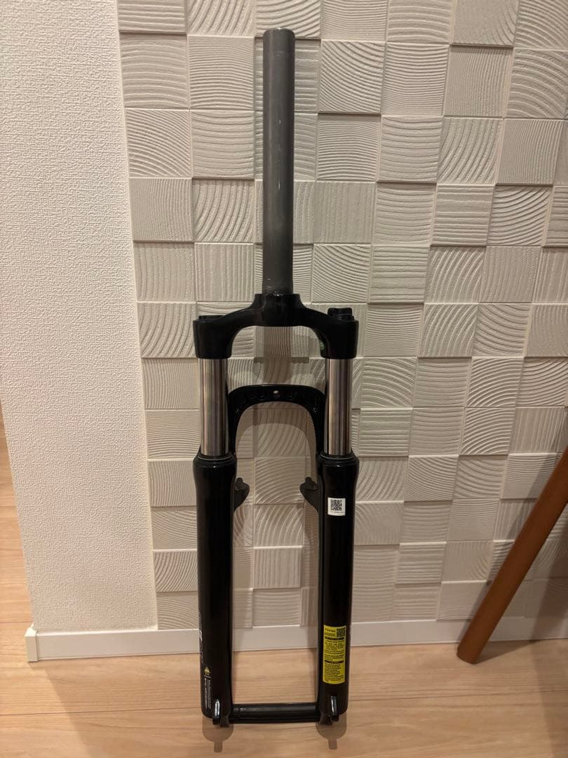 SR SUNTOUR サスペンションフォーク XCE28 サンツアー