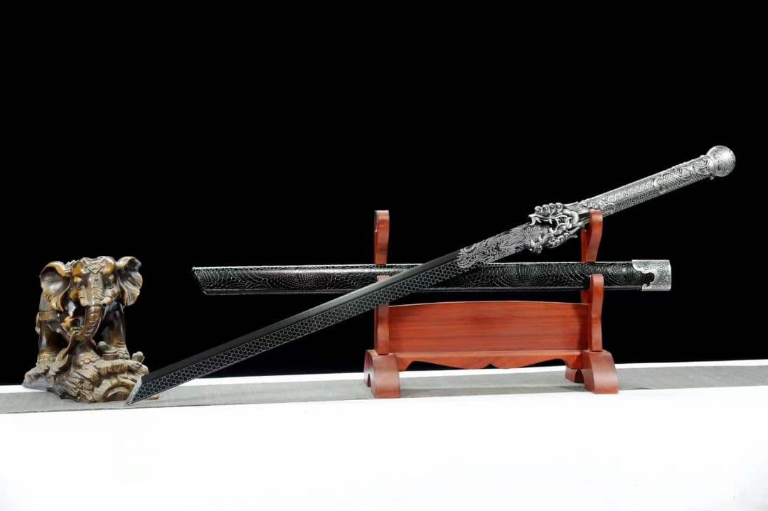 『龍傲天』古兵器 武具　刀装具　日本刀　模造刀 居合刀