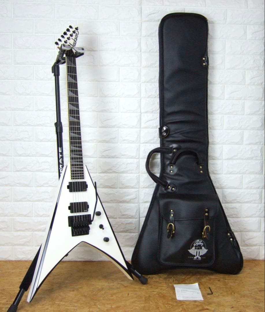 ギター JACKSON PRO KING V KVMG SW/BK BEVELS