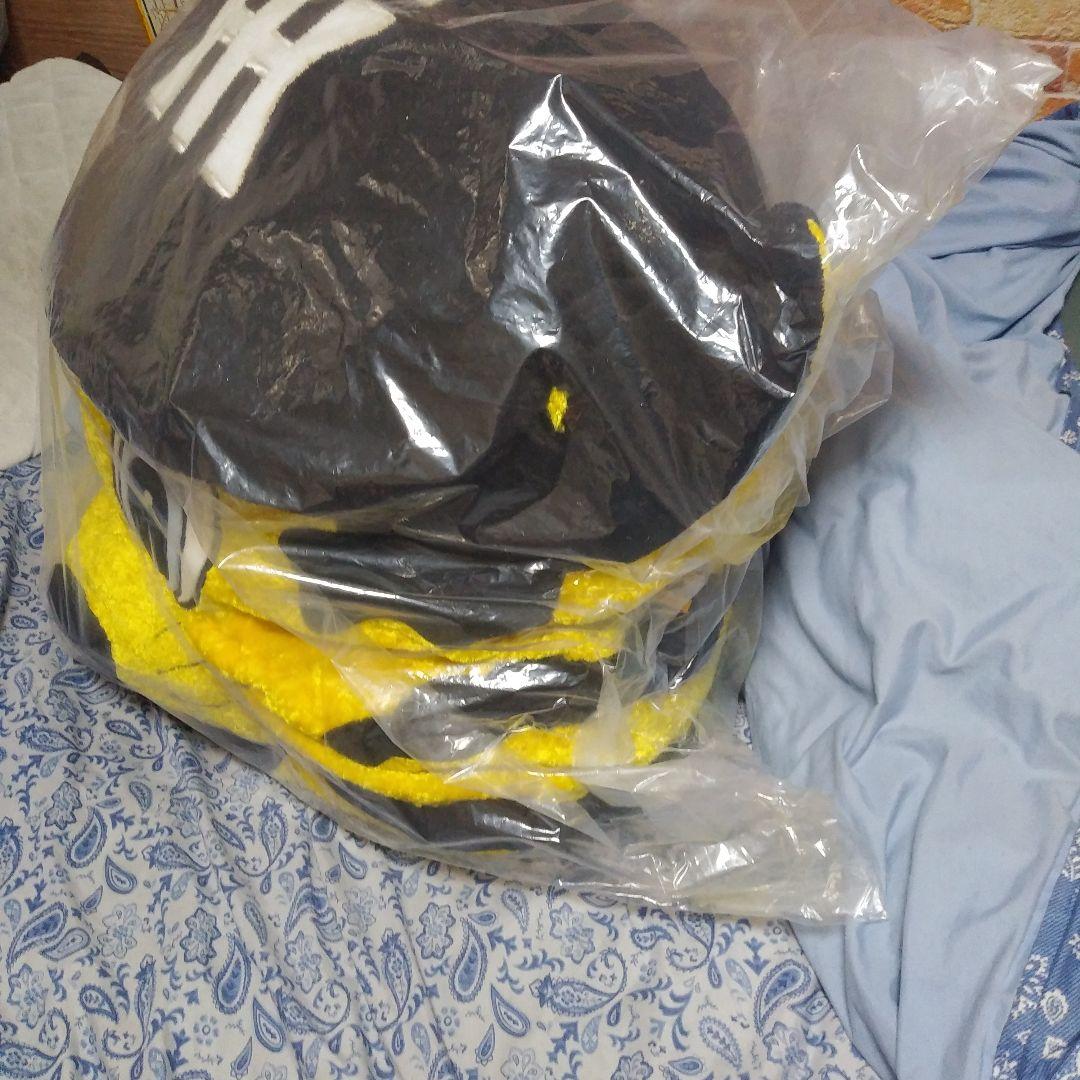 阪神タイガーストラッキー特大顔クッション横75cm縦75cmぐらい