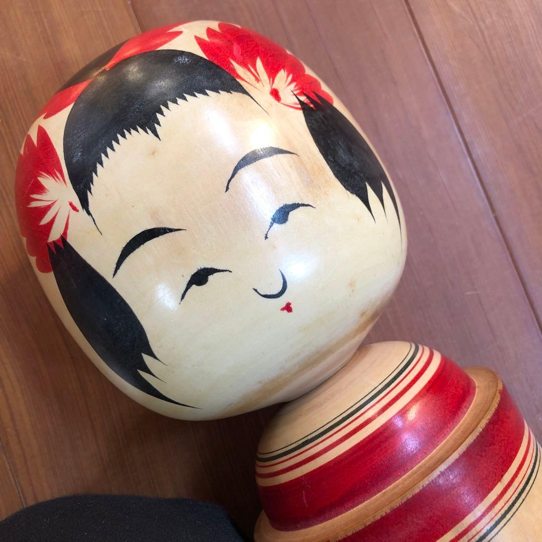 伝統的な花模様の木製こけし大 高さ約40㎝ 作家名 昭和初期