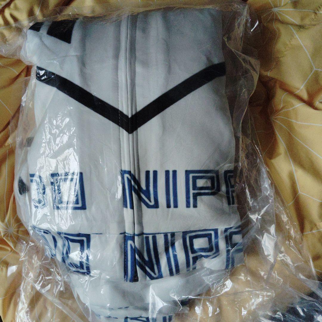 北海道日本ハムファイターズ パーカー 厚手 、裏起毛フード付 Mサイズ