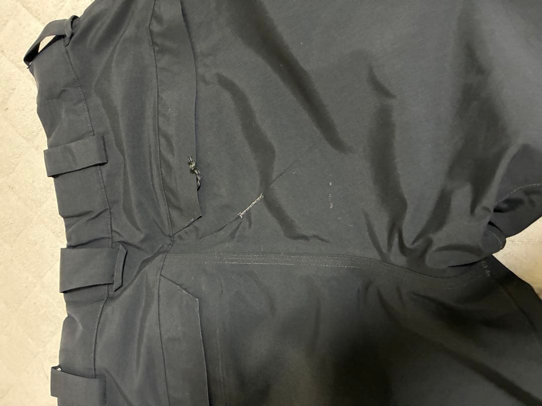 BURTON ak GORE-TEX サイクリック　黒　Mサイズ　訳あり