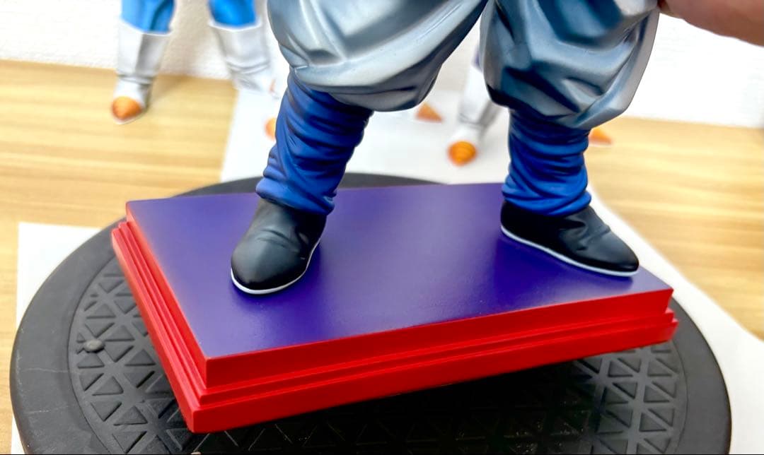 ドラゴンボール　ゴジータ フルリペイント　磁石台座付き　 フィギュア