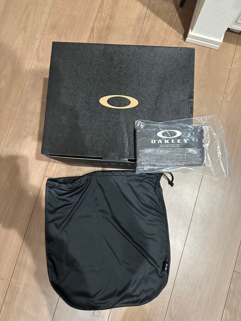 OAKLEY MOD 1 Ｍサイズ　2回のみ使用