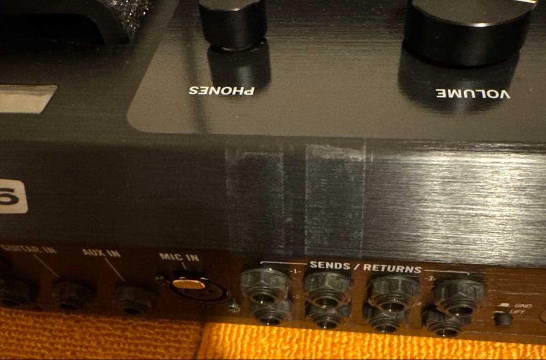 Line 6 Helix Floor マルチエフェクター