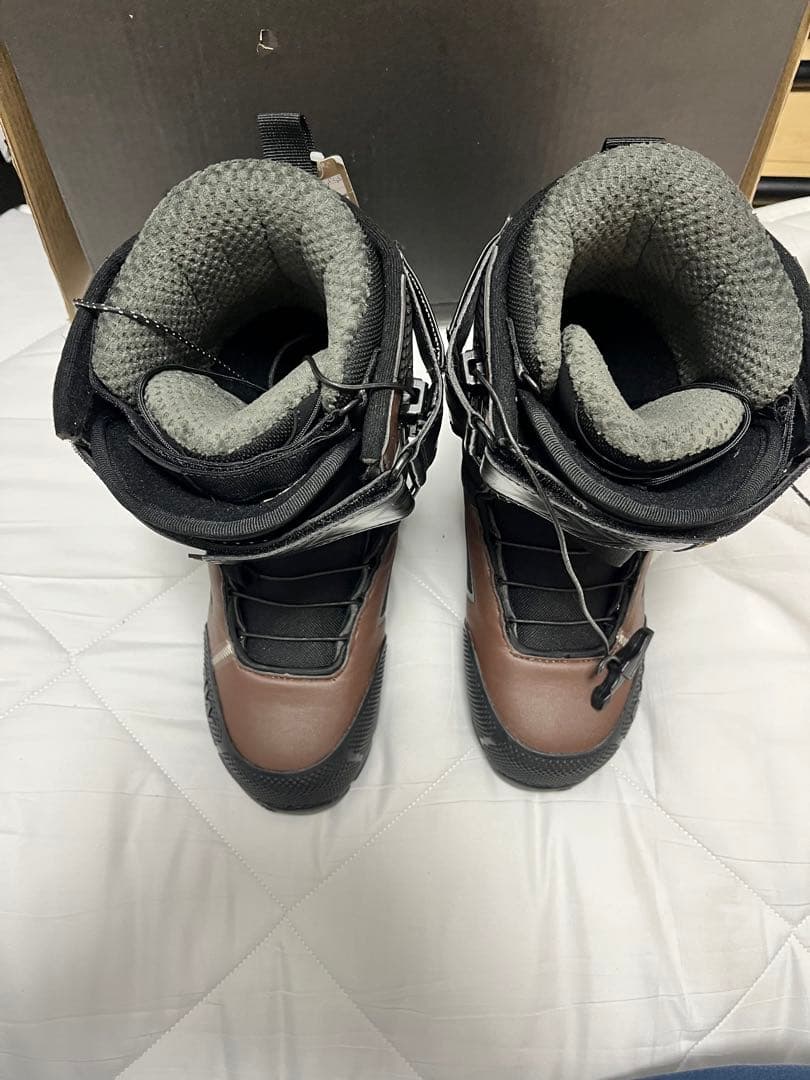 k*2様 NORTHWAVE DOMAIN SL ダークオリーブ 44