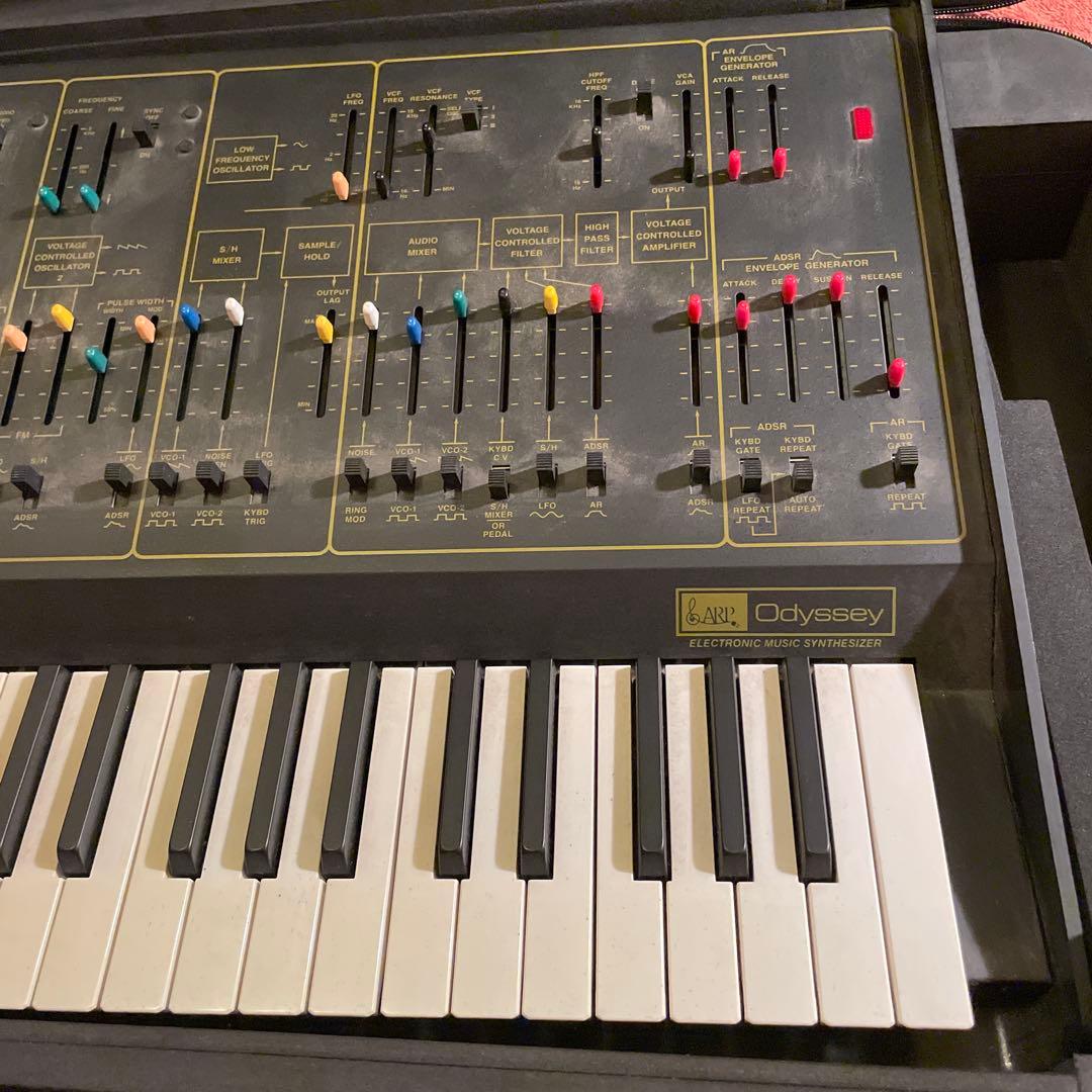 アナログシンセサイザー Arp Odyssey 37鍵