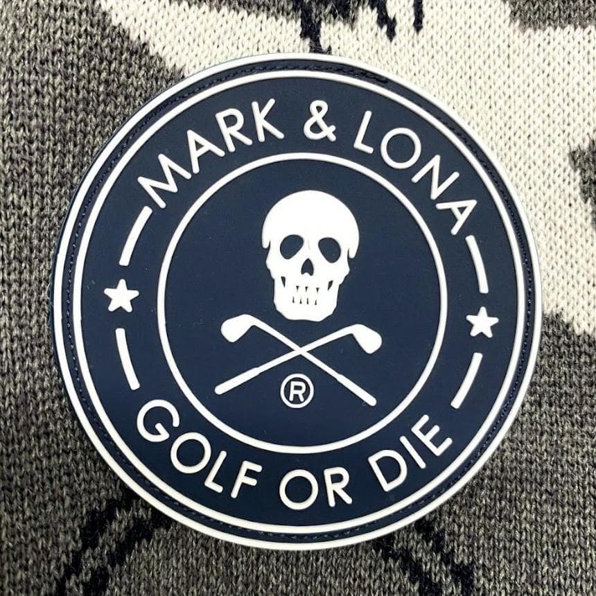 【超美品】マーク＆ロナ スタースリンガーウィンドストッパークルーネックニット