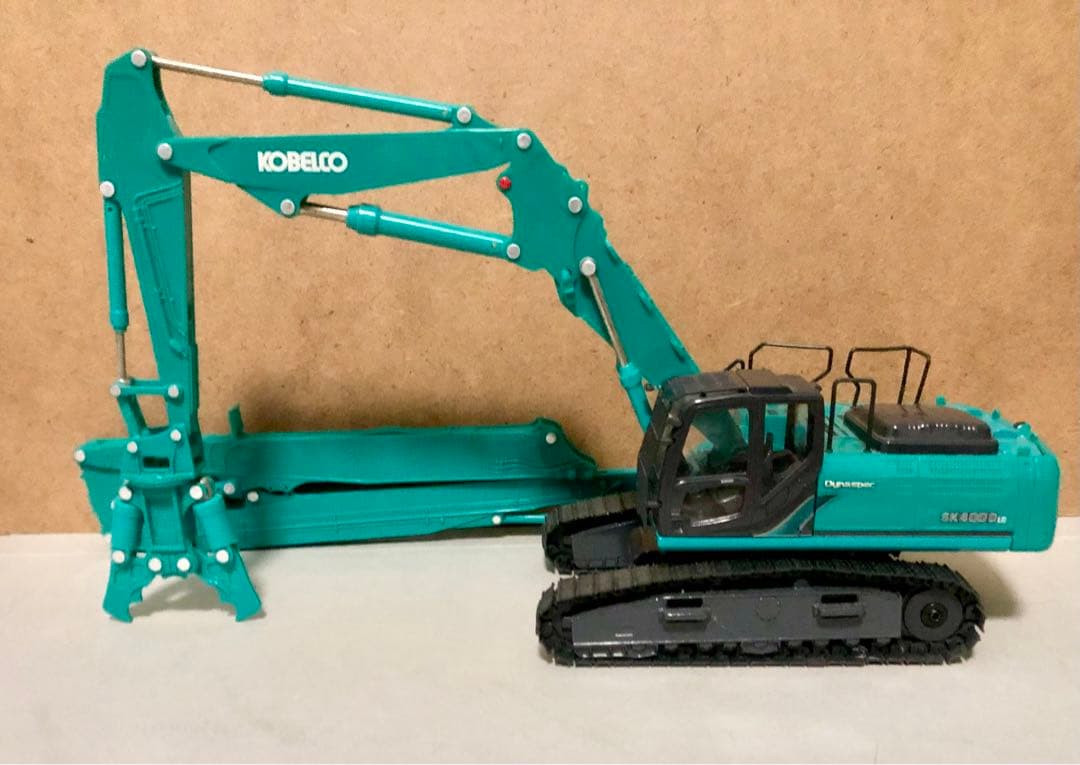 1/43 KOBELCOコベルコ建機 SK400D LC Dynaspec