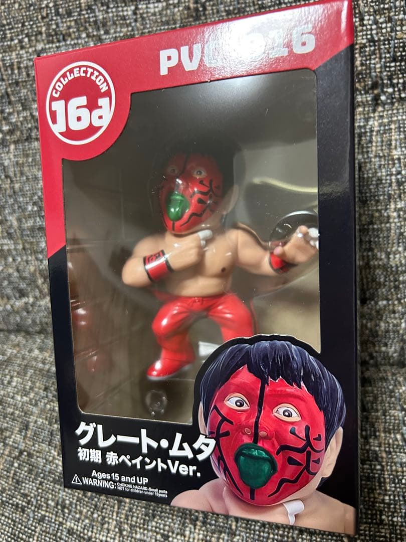 16dソフビコレクション★グレート・ムタ 初期 赤ペイント& 悪魔相（白）ver