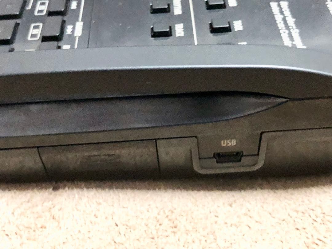 zoom R8 マルチトラックレコーダー￼ ズーム