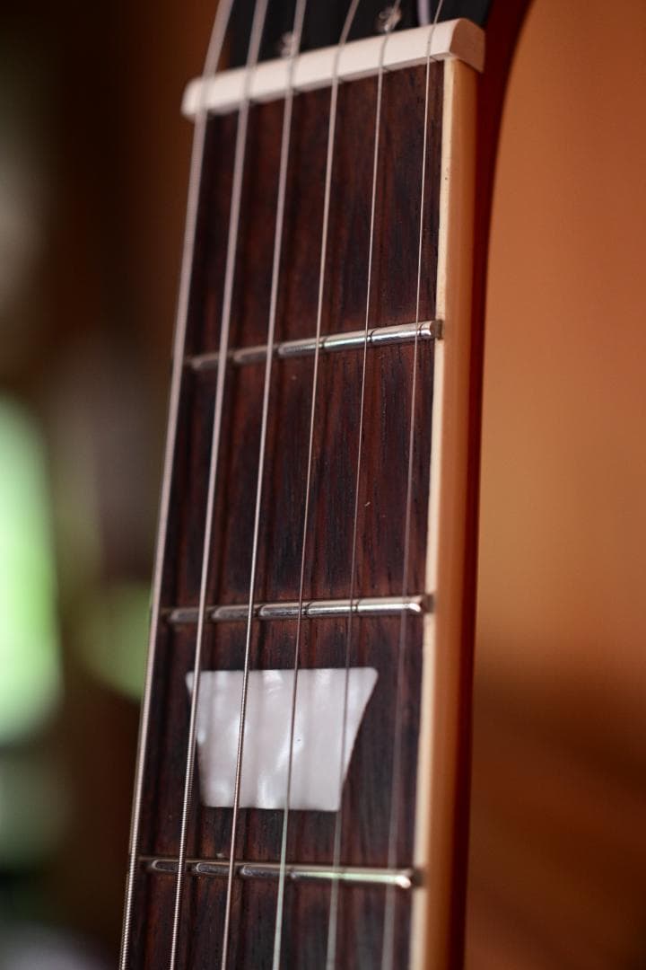 ギター EPIPHONE SG Standard 61 Maestro Vibrola