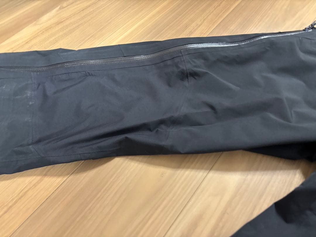 ★送料無料・最高峰★お洒落　マムート ゴアテックスプロ　ハードシェル　スキー雪山