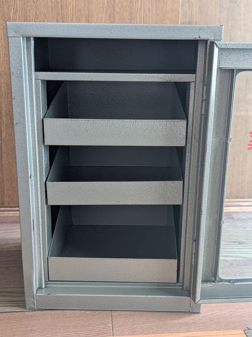 昭和レトロスチール薬箱3段