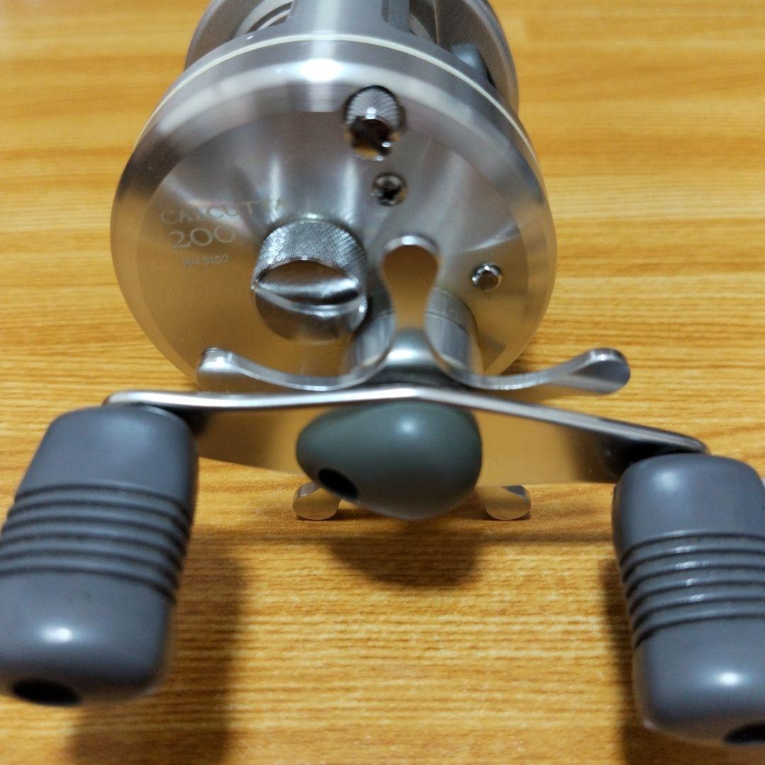 ☆ シマノ　☆カルカッタ 200