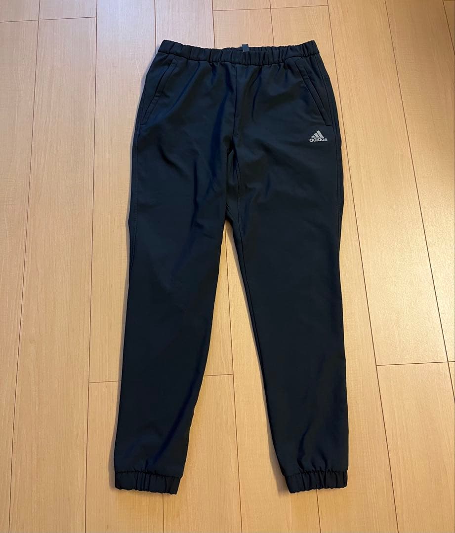 adidas フード付きウィンドブレーカー 黒（サイズ上着O、ズボンXO)