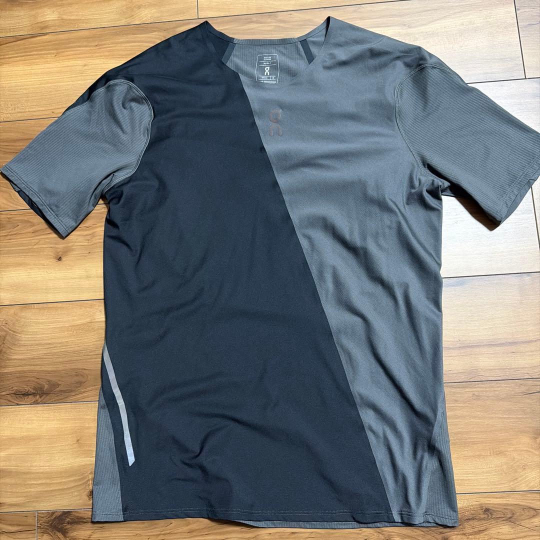 On ULTRA-T サイズM black