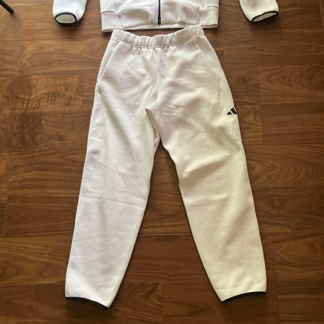 アディダス ホワイト ジャージ上下セット
