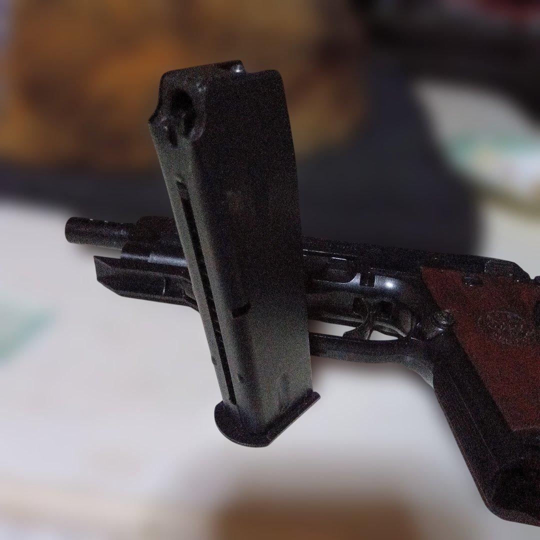 MGC M93R ベレッタ 木製グリップ　固定スライド　エムジーシー