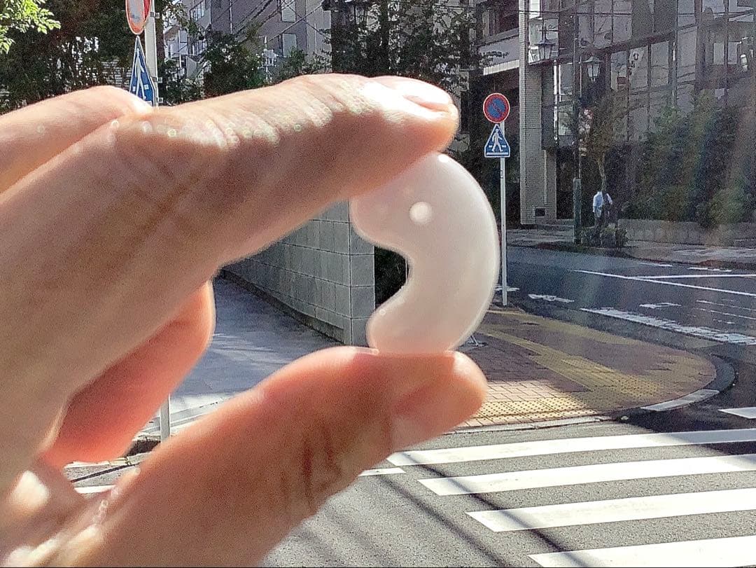 ✳白地肌*無垢物　超お買い得お値段設定‼️糸魚川翡翠勾玉　本物鑑定付15万円以上‼️