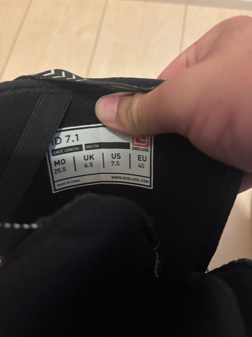 DEELUXE スノーボードブーツ WOW ホワイト/ブラック　25.5