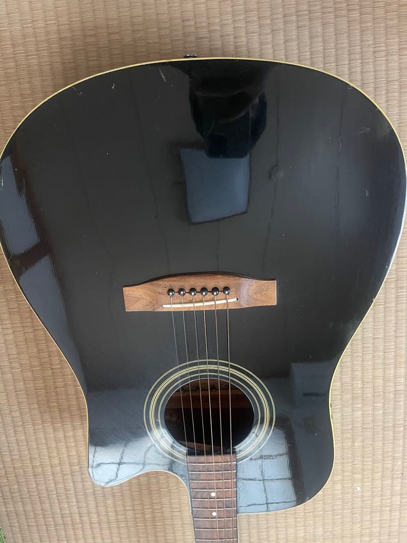 Sierra kaman ブラックアコースティックギター TAMARIN搭載