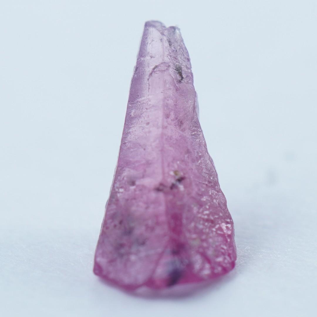 ウインザサファイア　結晶　タンザニア産