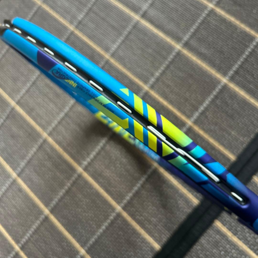 グラビティー 硬式テニスラケット