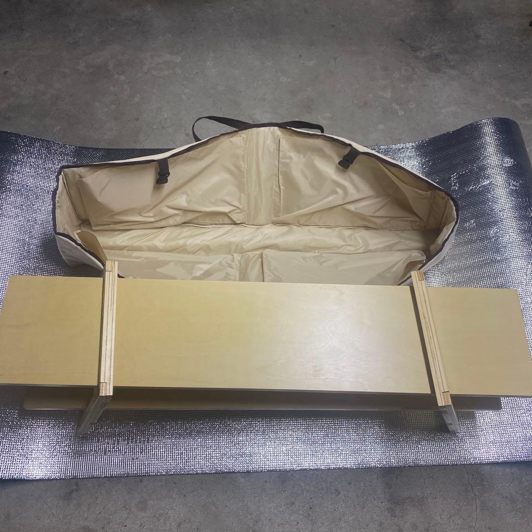 折りたたみ木製アウトドアテーブル