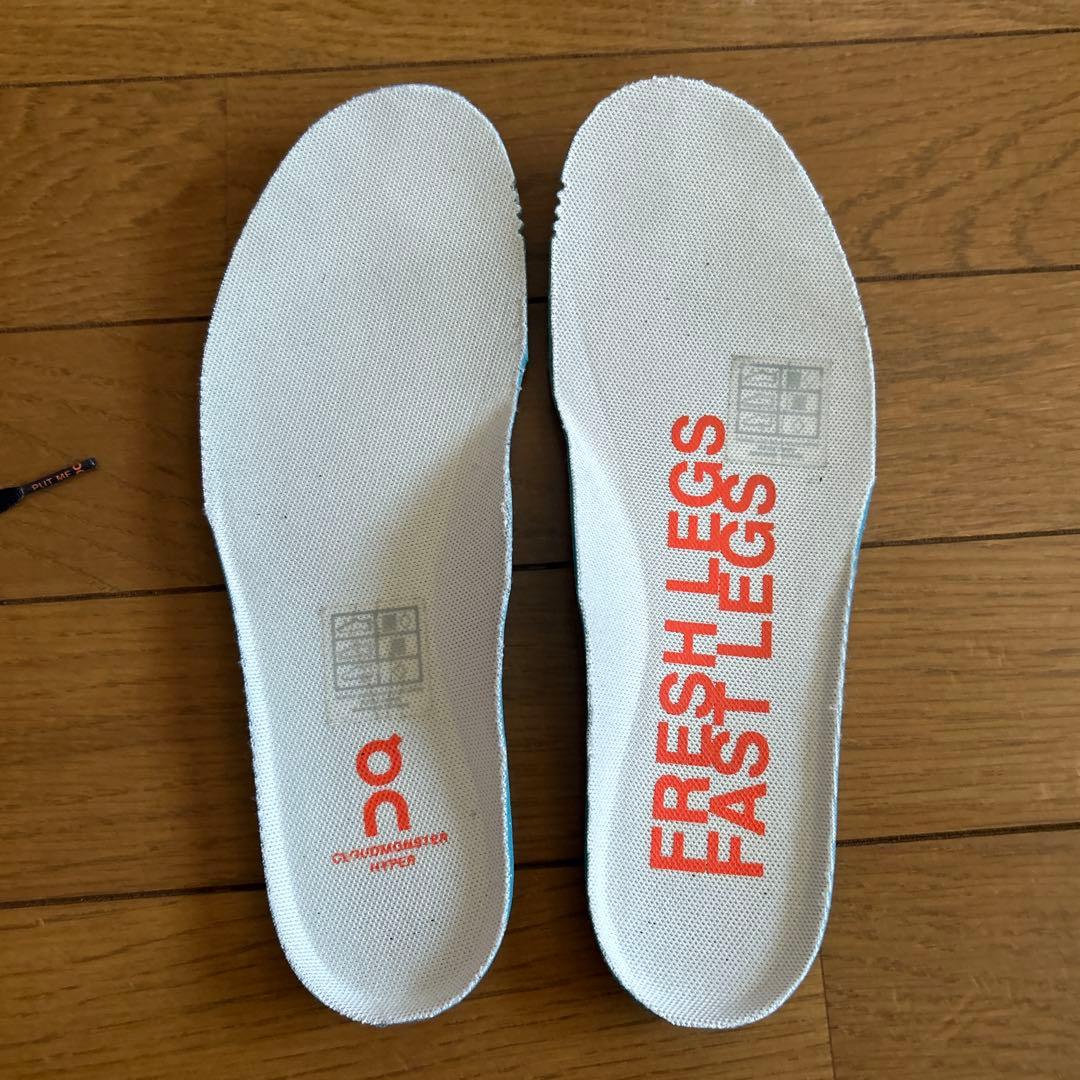 On Cloud monster hyper22.5㎝