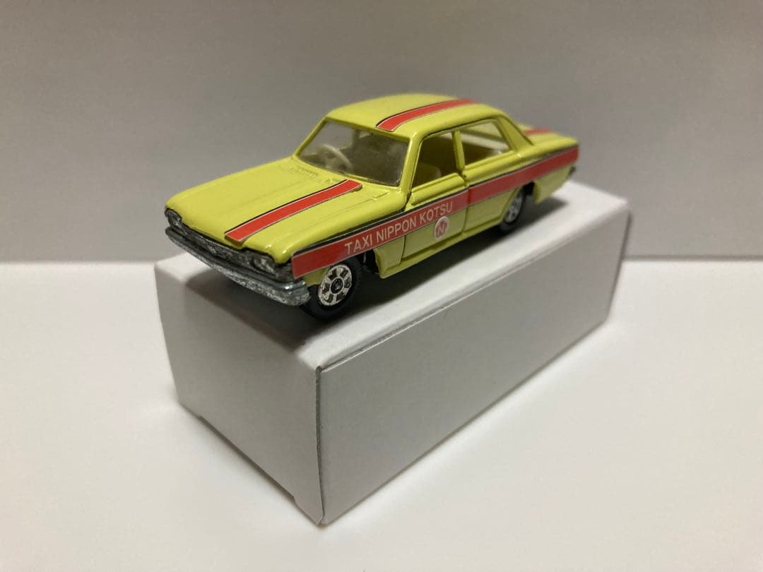 トミカ　日本製　トヨタ　クラウンタクシー　日本交通　1Dホイール　入手難易度A