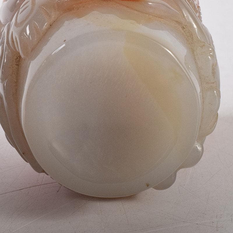 中国　玉石寿山石彫刻　龍彫　酒盃　時代箱　C　8024