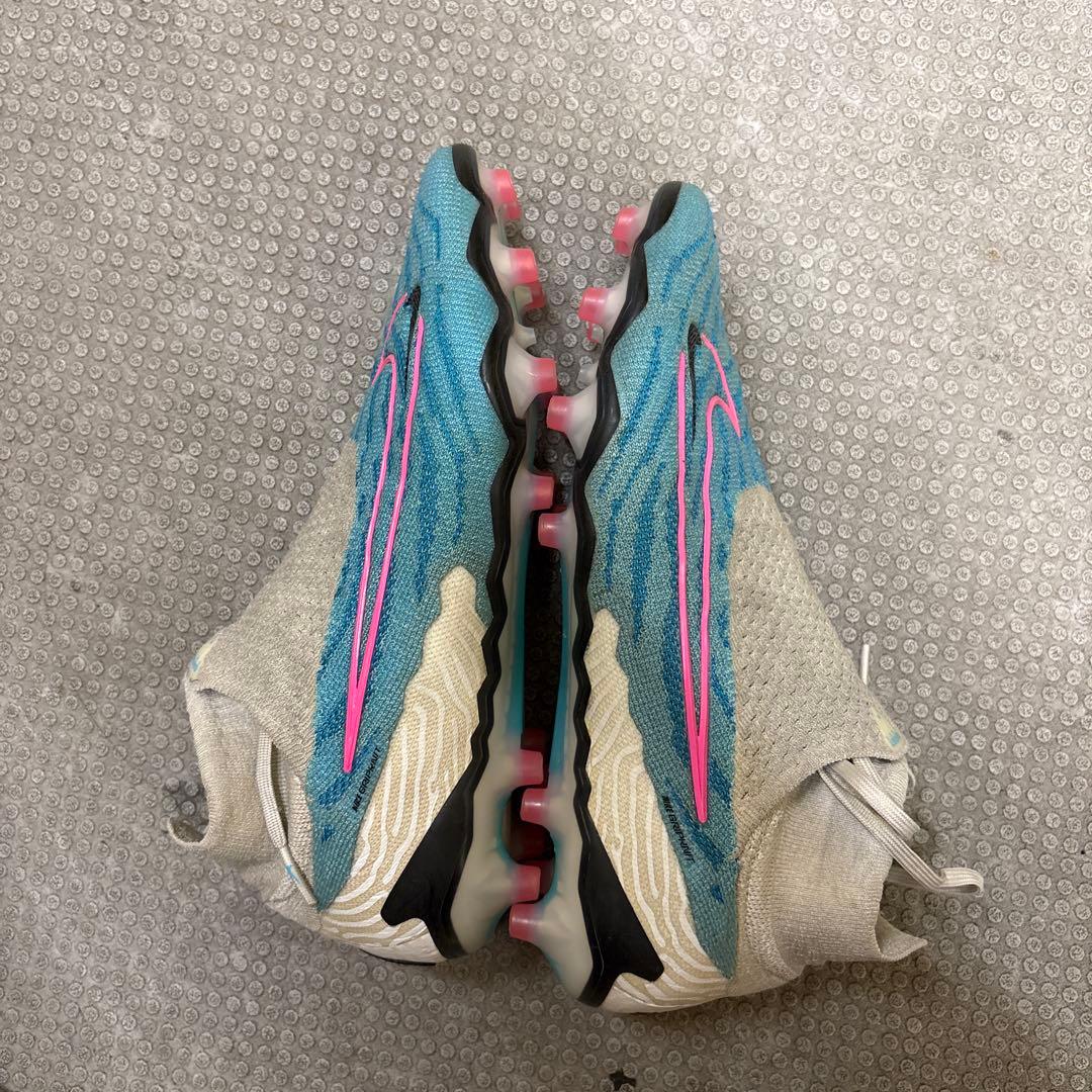 NIKE ファントムGX 人工芝用