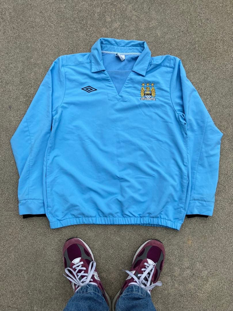 【バックプリント付】UMBRO×マンチェスターシティ/ピステ/ドリルトップ/XL