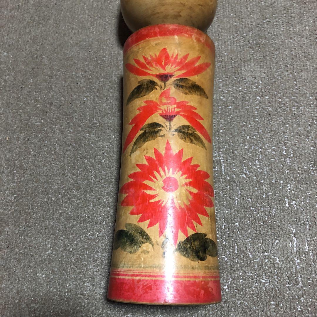 秋山忠市作のこけし