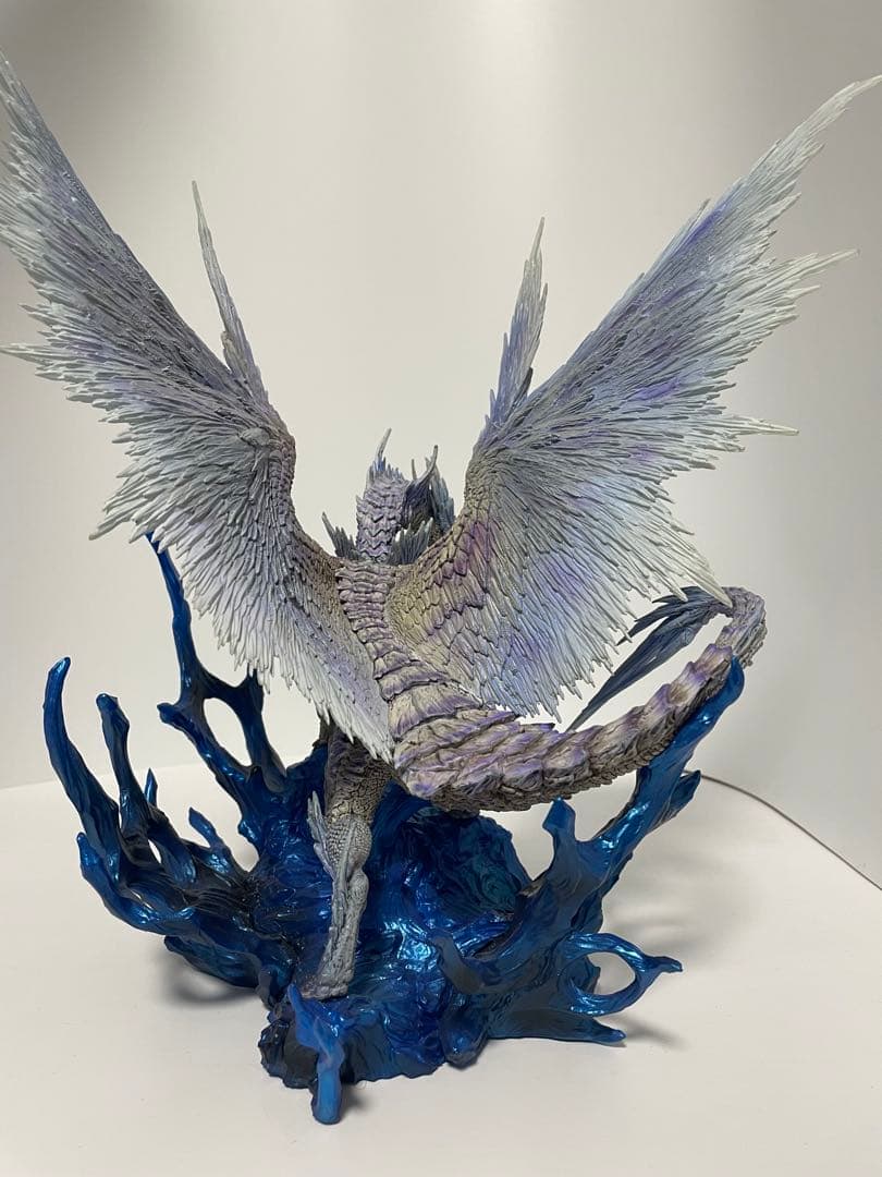 クリエイターズモデル イヴェルカーナ　フィギュア　モンスターハンター　モンハン