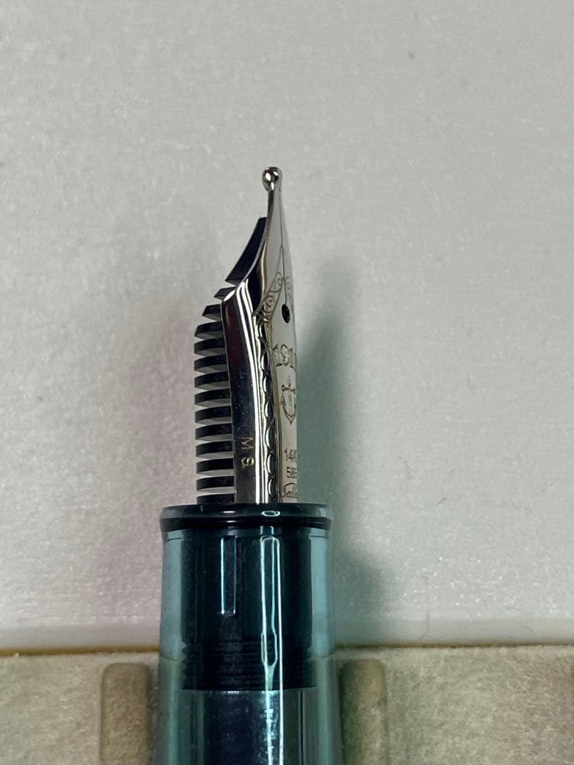 報画堂オリジナル別注モデル　プロフェッショナルギアスリム　ラムネブルー　MSニブ