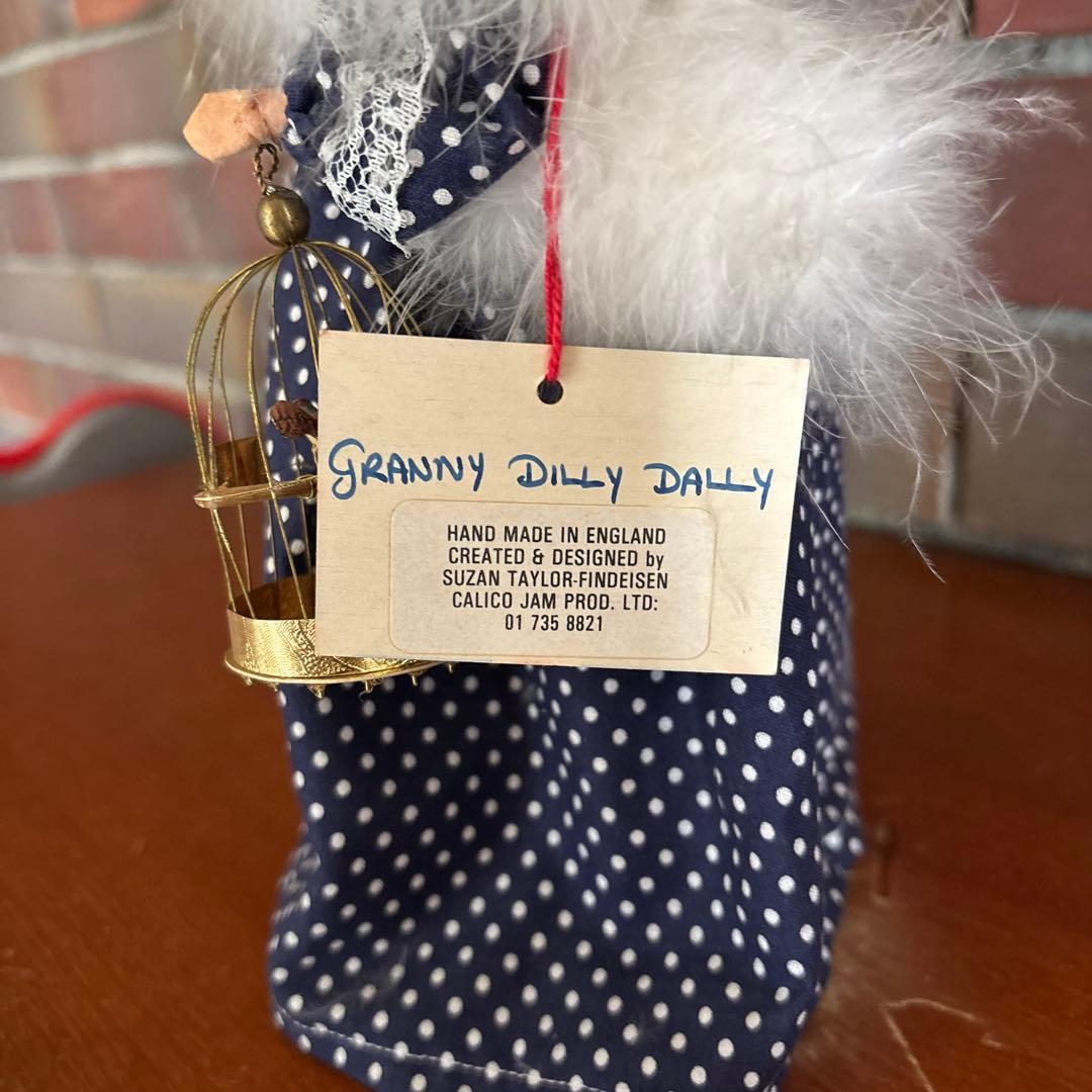 Granny Sweet Seller Doll 《のんびりおばあちゃま》