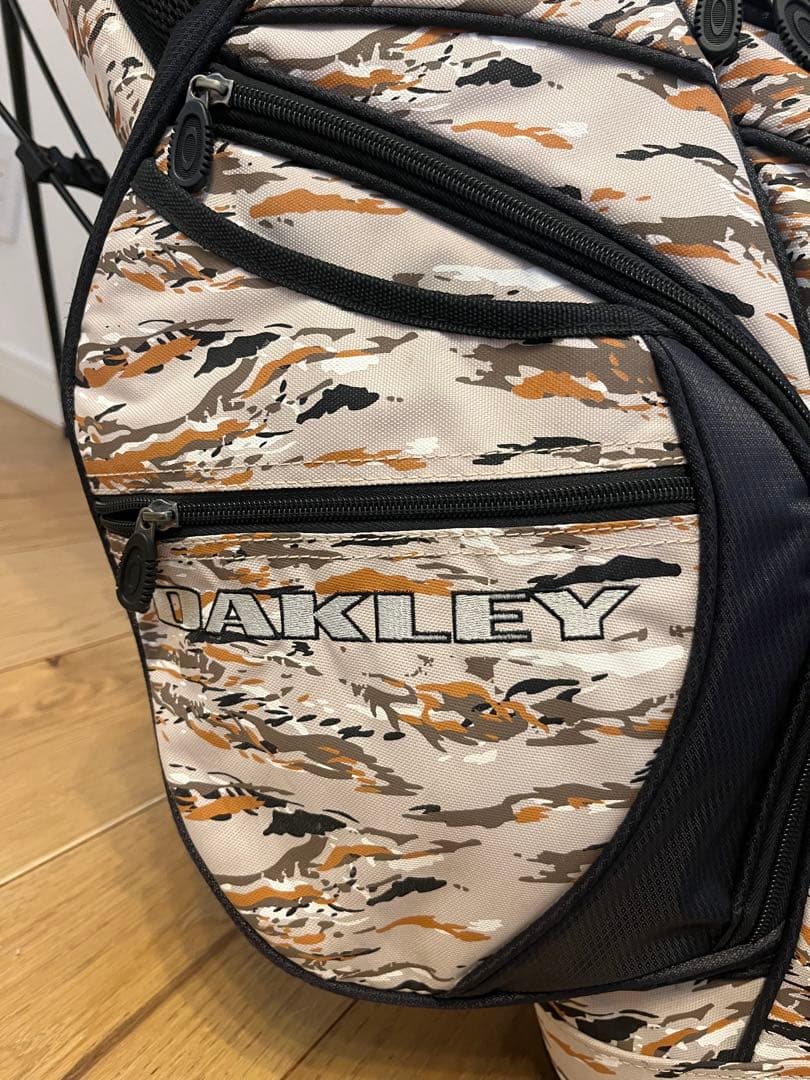 オークリー　スタンド式　キャディバッグ