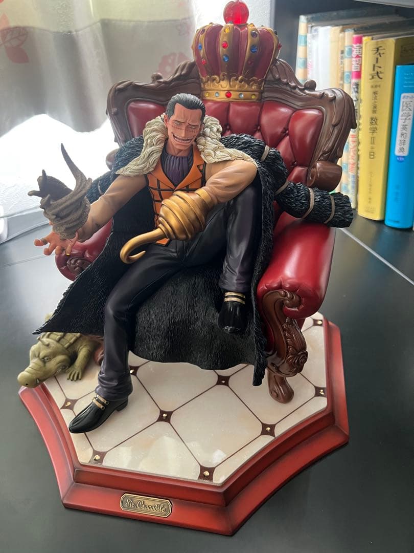 ワンピース サー・クロコダイル フィギュア