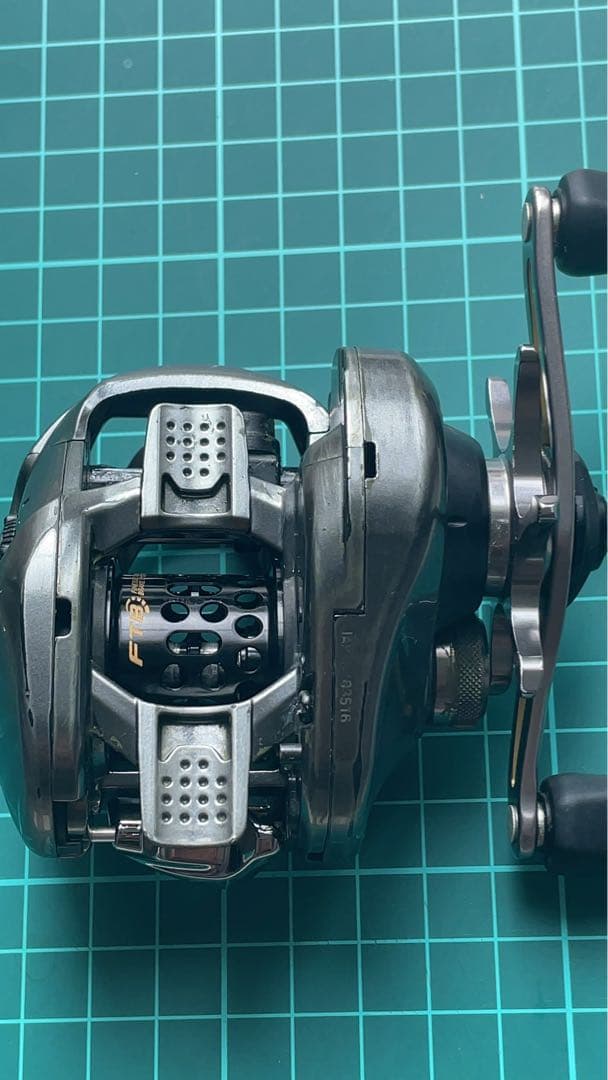 シマノ　16アルデバランbfs xg 左ハンドル