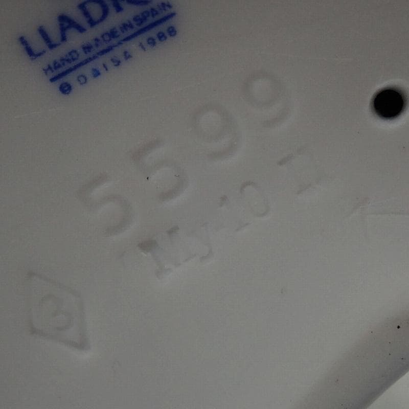 RU-6396 リヤドロ フィギュリン 貴婦人と帽子