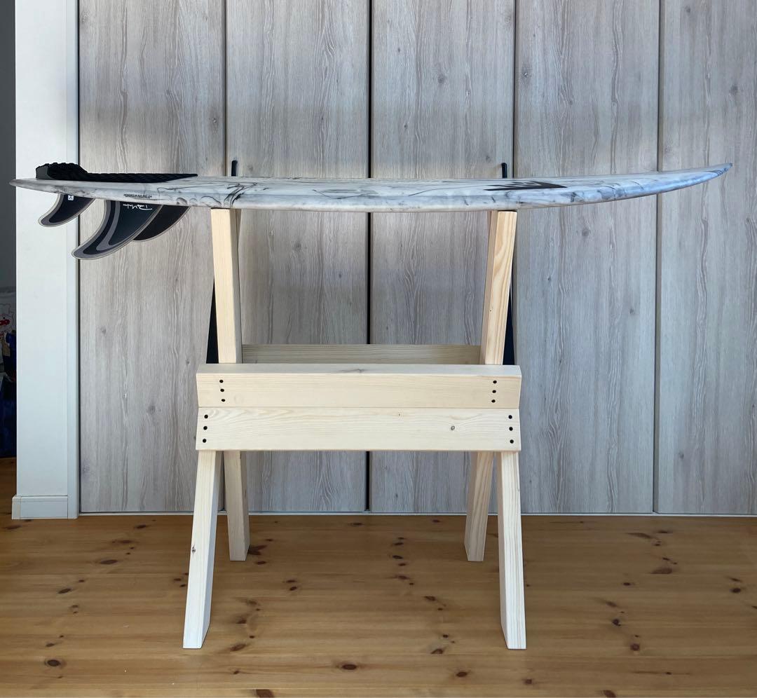 値下げ！開閉式！木製サーフボード用メンテナンススタンド　ボードスタンドサーフィン