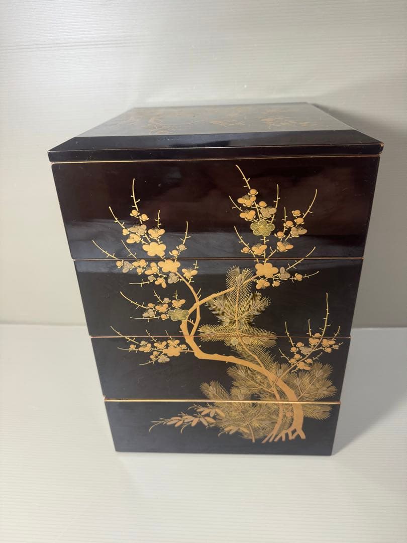 2087黒漆塗り沈金重箱　松梅金蒔絵　4重　高級