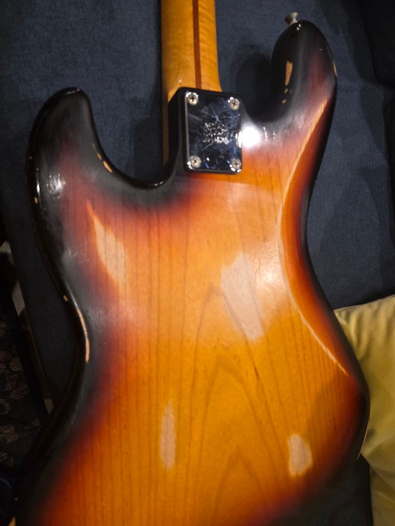 フジゲン　ジャズベース　neo classic aged トラ杢ネック