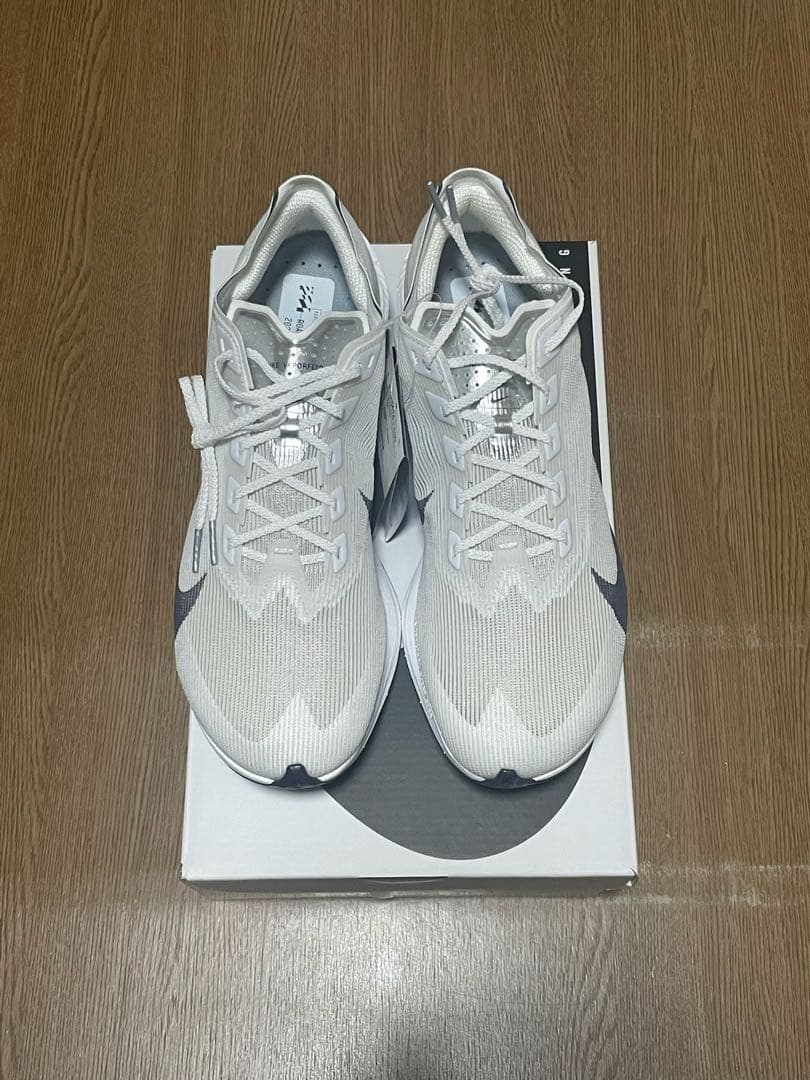 ナイキ ヴェイパーフライ 4 27.5㎝