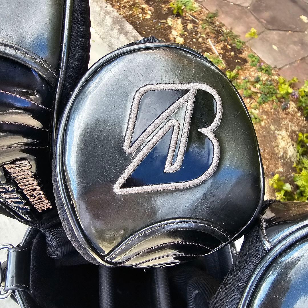 ブリヂストン】限定ガンメタ×エナメル 9.5型3点式キャディバッグ ヘッドカバー